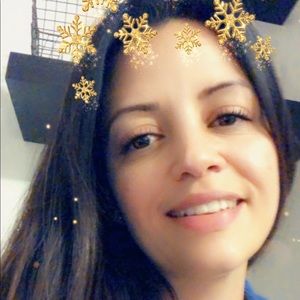 Meet your Posher, Alejandra